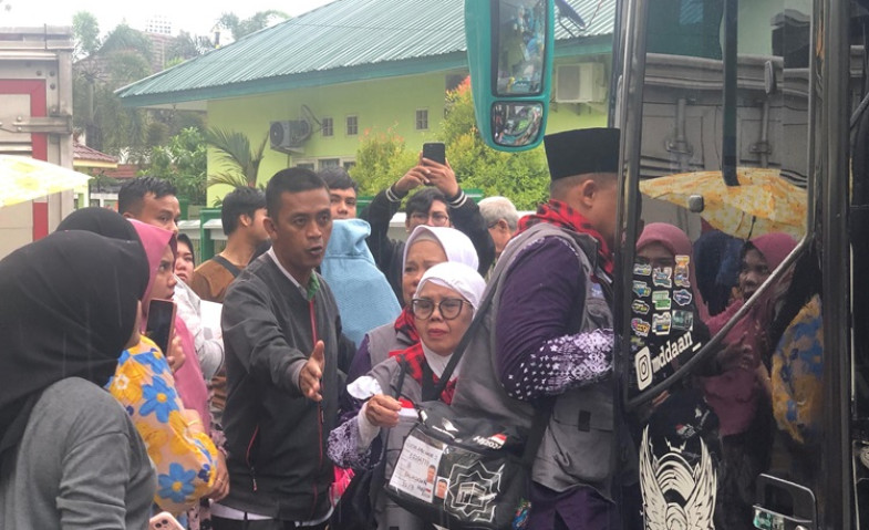 27 Calon Jemaah Haji Samarinda Berangkat ke Tanah Suci