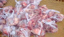 Adopsi Wadah Non-Plastik untuk Daging Kurban Belum Menggeliat di Samarinda