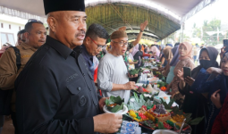 Bupati Kukar Buka Festival Cenil Desa Kota Bangun III, Dorong Pelestarian Budaya dan Ekonomi Lokal