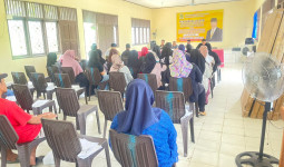 Sosper di Desa Loa Raya, Haji Alung Sampaikan Pentingnya Keterbukaan Informasi Publik