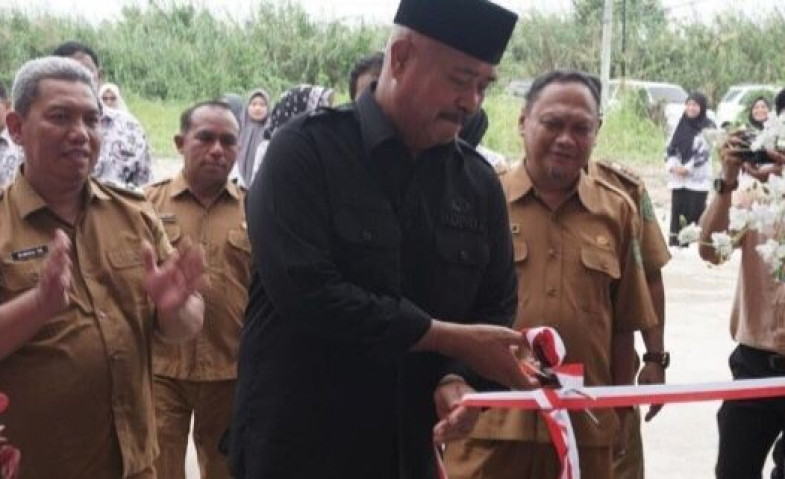 Bupati Edi Damansyah Resmikan Gedung Baru SMP PGRI 15 di Tenggarong Seberang