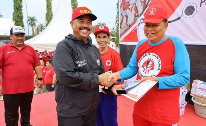 Bupati Kukar Dorong Rutin Senam Jantung Sehat untuk Kesehatan Masyarakat