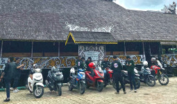 Rangkul Komunitas, Astra Motor Kaltim 2 Kunjungi Wisata Budaya Lokal Lewat Borneo Explore
