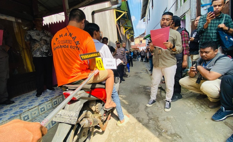 Rekonstruksi Percobaan Pembunuhan Lansia di Samarinda, Pelaku Peragakan 46 Adegan