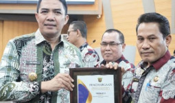 Sekretariat DPRD Samarinda Dinobatkan sebagai OPD Terbaik
