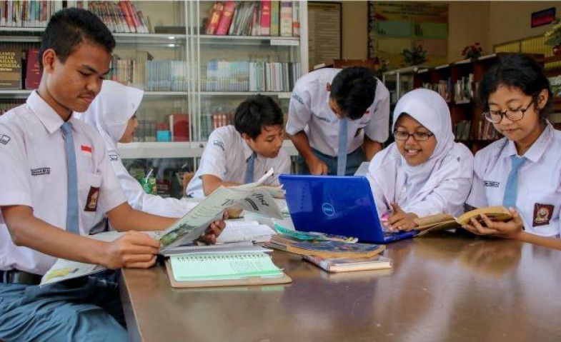 Tepatkah Langkah Mendikbudristek Meniadakan Jurusan IPA, IPS, dan Bahasa di SMA?