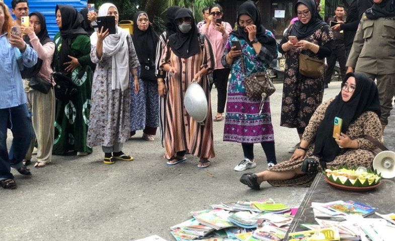 Aksi Unjuk Rasa Tuntut Pendidikan Gratis, Pendemo Ancam Menginap di Balai Kota Samarinda