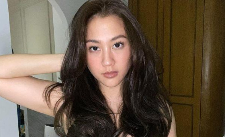 Diterpa Isu Cerai, Sherina Munaf Pamer Foto Hot Berbikini Bikin Netizen Khawatir