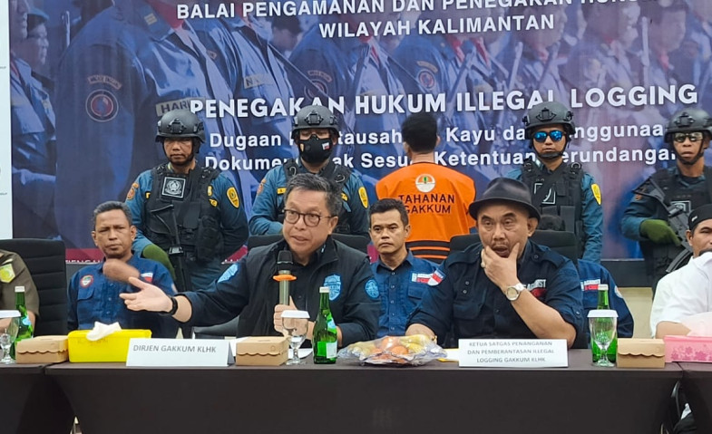 Balai Gakum KLHK Kaltim Bongkar Illegal Logging di Berau, 7 Orang Diamankan Bersama 55 Kontainer Barang Bukti