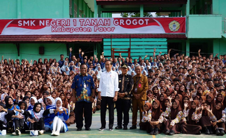 Jokowi Senang Melihat SMK di Kaltim Sudah Berbasis Digital