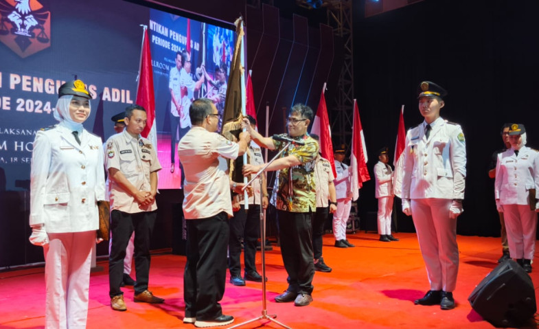 Resmi Dilantik Sebagai Ketua ADIL, Firminus Mayon Siap Berkolaborasi untuk Mengawal Generasi Emas