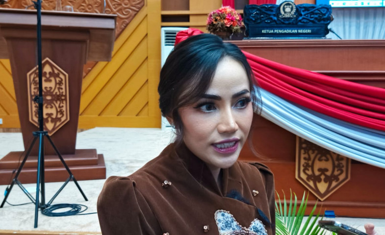 Dilantik Sebagai Wakil Ketua 3 DPRD Samarinda, Celni Pita Sari Ingin Perjuangkan Aspirasi Kaum Perempuan