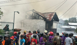 Kebakaran di Samarinda Hanguskan 9 Bangunan di Jalan Abdul Wahab Sjahranie