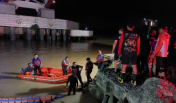 Tim SAR Gabungan Masih Mencari Keberadaan Bocah yang Tenggelam di Bawah Jembatan Tenggarong