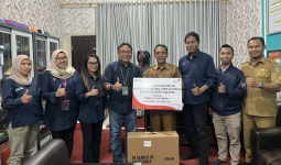 Witel Kaltimtara Serahkan Bantuan CSR ke SMKN 15 Samarinda