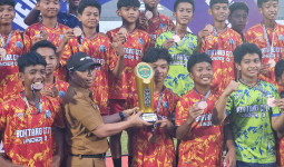 Dispora Kaltim Apresiasi Atlet Muda, Penajam Utama dan Balikpapan All Stars Juara Piala Soeratin 2024