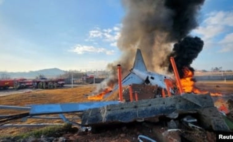 Pesawat Jeju Air Jatuh di Bandara Muan Korsel, 174 Korban Tewas, 2 Berhasil Selamat