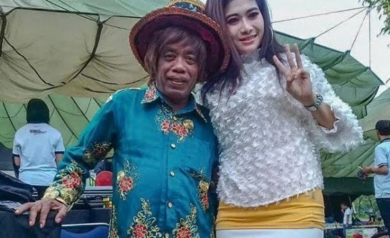 Pramugari Cantik Ini Pernah Dinikahi Pak Tarno, Kabarnya Sekarang Begini