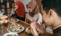 Bolehkah Melaksanakan Puasa Rajab Padahal Masih Punya Utang Puasa Ramadan? Buya Yahya Jelaskan Hukumnya