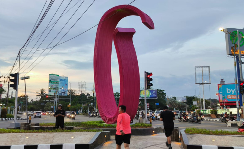 Wali Kota Andi Harun Anggap Wajar Kritik Warganya Soal Tugu Pesut Samarinda