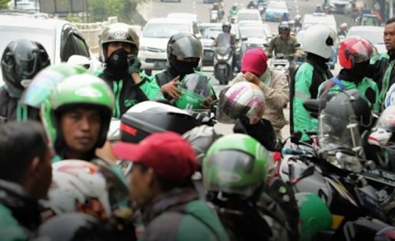 Hore! Prabowo Siapkan THR Lebaran 2025 untuk Ojek Online, Begini Ketentuannya