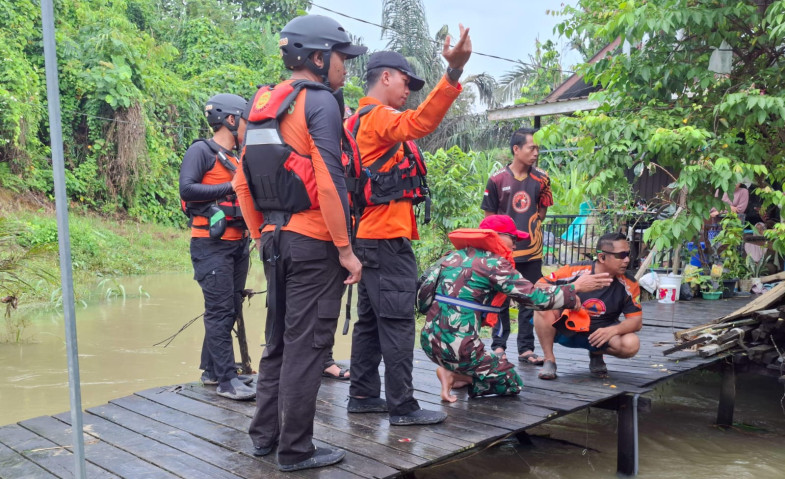 Cerita Warga Saat Menemukan Balita yang Hilang Ketika Banjir di Samarinda