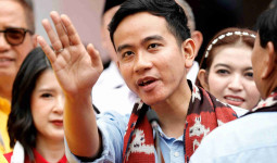 Makin Panas!  Eks KSAL Terang-terangan Dukung Gibran Dimakzulkan: Kasihan Bangsa Ini