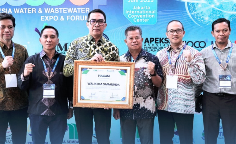 Andi Harun Terima Penghargaan IWWEF 2025, Komitmen di Sektor Air Minum Diakui Nasional
