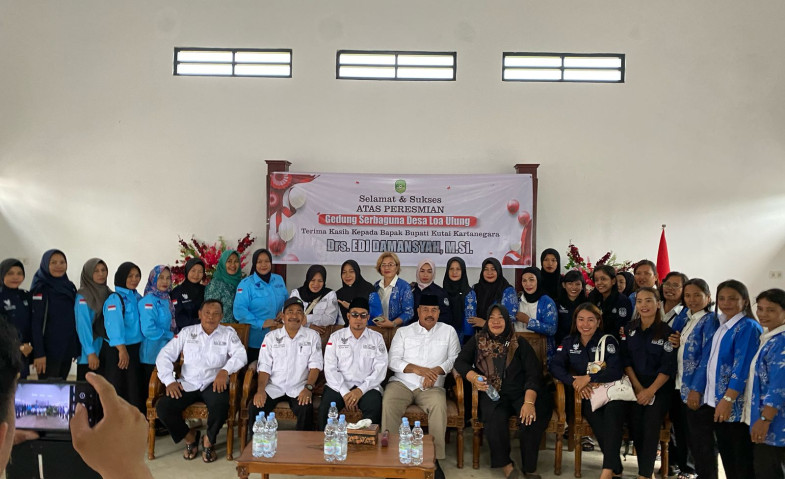 Bupati Kukar Resmikan Balai Pertemuan Umum Loa Ulung, Dorong Pemanfaatan Multifungsi untuk Warga