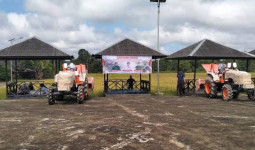Bupati Kukar Serahkan Alsintan dan Teken Nota Kesepakatan Sinergi TNI untuk Percepatan Swasembada Pangan