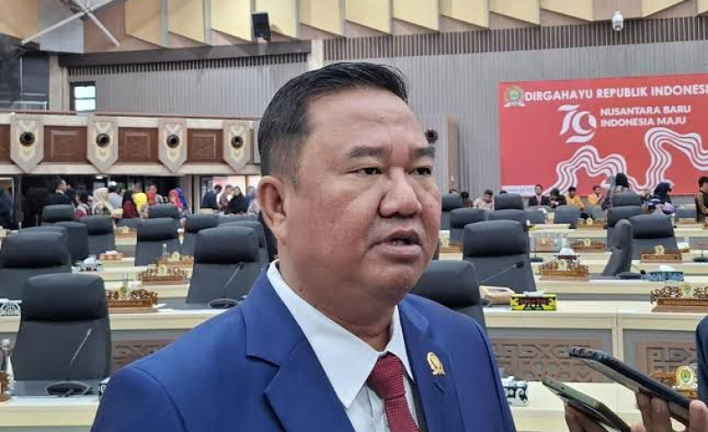 Ekti Imanuel Soroti Dampak MBG bagi Kesehatan Masyarakat
