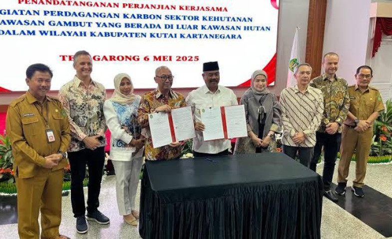 Kukar Tandatangani Kerja Sama Perdagangan Karbon dengan PT Tirta Carbon Indonesia untuk Pelestarian Gambut