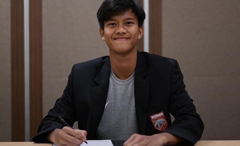 Mengenal Rizdjar Nurviat, Bek Muda Borneo FC yang Bangga Tembus Tim Senior di Liga 1