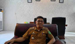 Jaga Ketertiban Kota, Camat Tenggarong Tertibkan Lapak di Ruang Publik