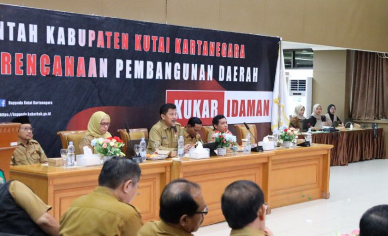 Sekda Kukar Sunggono Pimpin Rakordal Caturwulan I 2025 untuk Perbaikan Tata Kelola Pembangunan Daerah