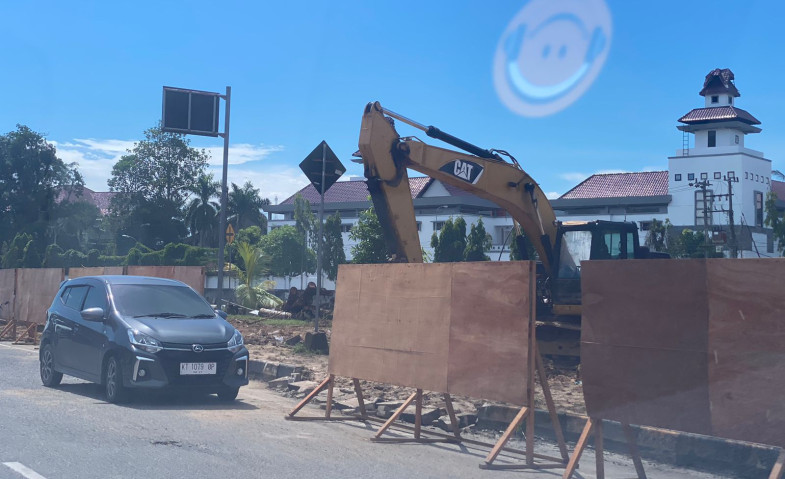 Tenggarong Perkuat Ekonomi Warga Lewat Pelatihan dan Pembangunan Jalan Tahun 2025