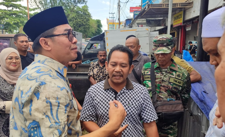 Andi Harun Tinjau Jalur Bongkar Muat di Gang Pandai, Sempitnya Akses Hambat Pertumbuhan Ekonomi