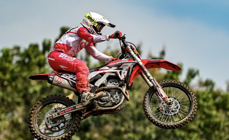 Arsenio dan CRF250R Raih Double Podium di Kejurnas Motocross Magelang