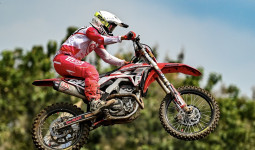 Arsenio dan CRF250R Raih Double Podium di Kejurnas Motocross Magelang