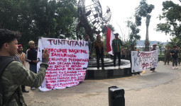 Imbas Tertibkan Galang Dana di Simpang Lembuswana, Kasatpol PP Samarinda Didemo Mahasiswa
