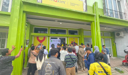 Kantor MAXIM Samarinda Disegel Satpol PP Kaltim karena Langgar SK Gubernur