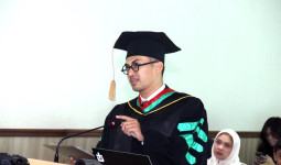 Soroti Ketimpangan Penempatan Guru Jadi Modal Ahmad Raih Gelar Doktor
