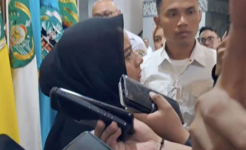 Warganet Cari Aspri Rudy Mas'ud, Tuntut Klarifikasi Pasca 'Tandai Wartawan' Viral di Sosial Media