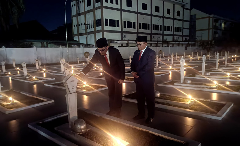 Apel Kehormatan dan Renungan Suci Andi Harun-Saefuddin Zuhri di Taman Makam Pahlawan Samarinda