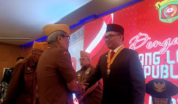 Andi Harun Terima Bintang LVRI, Persembahkan untuk Warga Samarinda