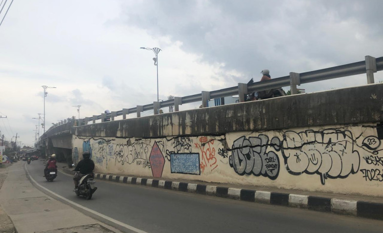 Dinding Flyover Air Hitam Retak Lagi, DPRD Samarinda Minta Segera Diinvestigasi
