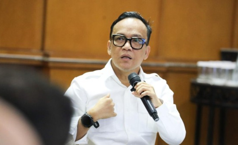 KPK Amankan 20 Orang dalam OTT Wamenaker Immanuel Ebenezer