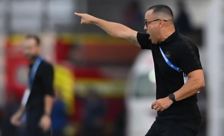 Melesat ke Puncak Klasmen Liga Super, Pelatih Borneo FC Tetap Berbenah Atasi Performa Skuad Pesut Etam