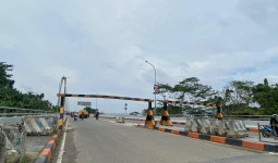 Shamri Minta Pemkot Samarinda Kaji Ulang Keberadaan Portal Pembatas di Jembatan Achmad Amins