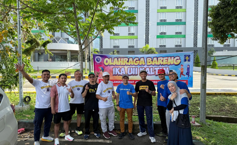 Alumni UII Kaltim Gelar Olahraga Bareng dan Bagikan Sembako untuk Warga Prasejahtera